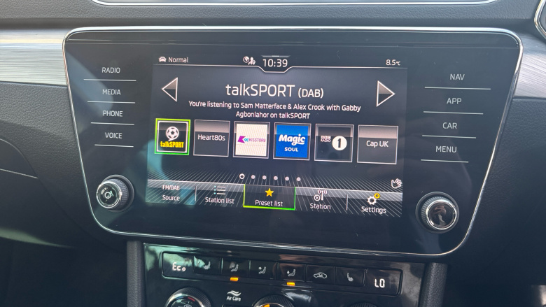 Skoda Superb 1.4 TSI iV SE Technology DSG 5dr Estate